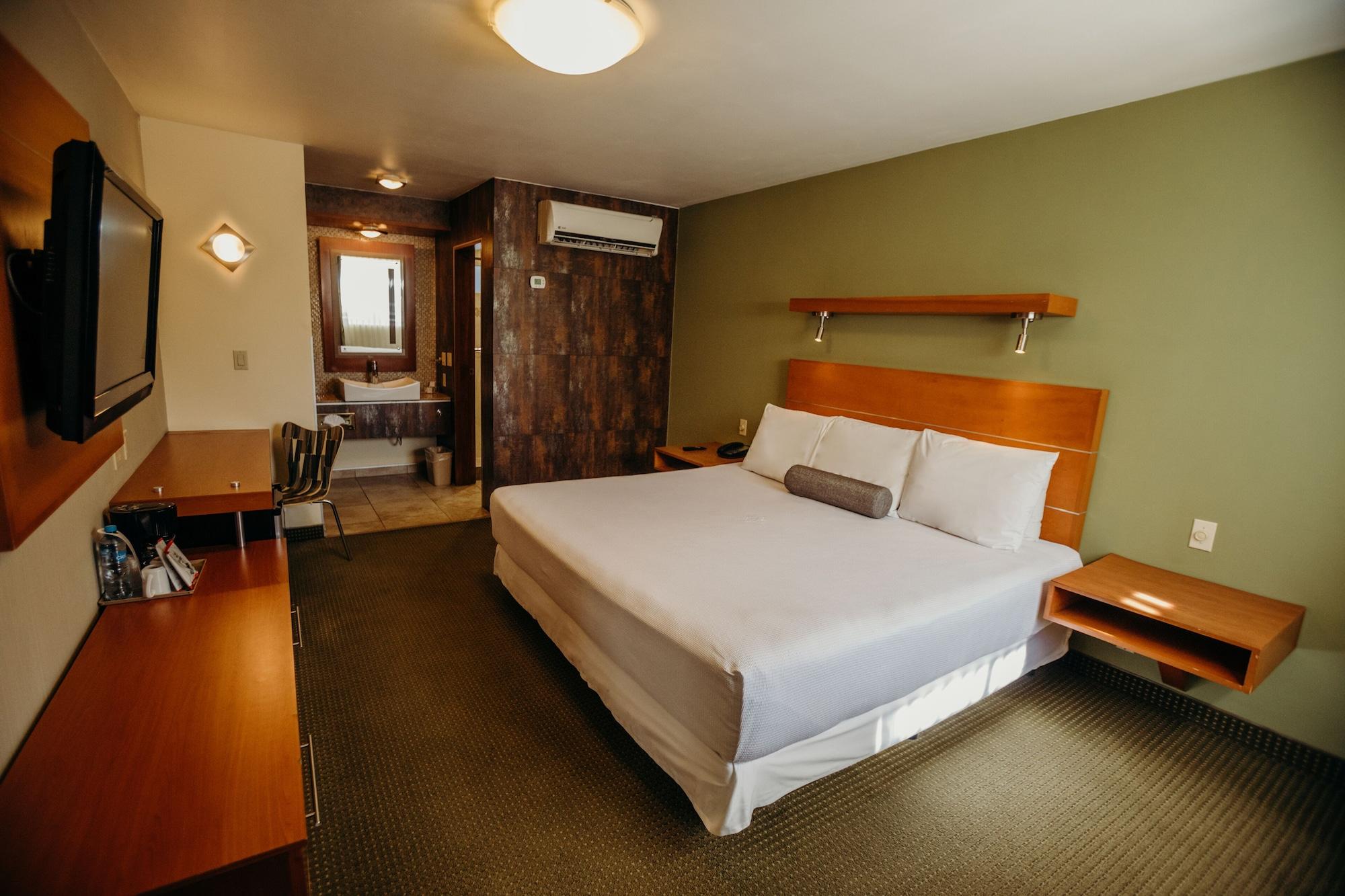 Hotel Calafia Mexicali Extérieur photo