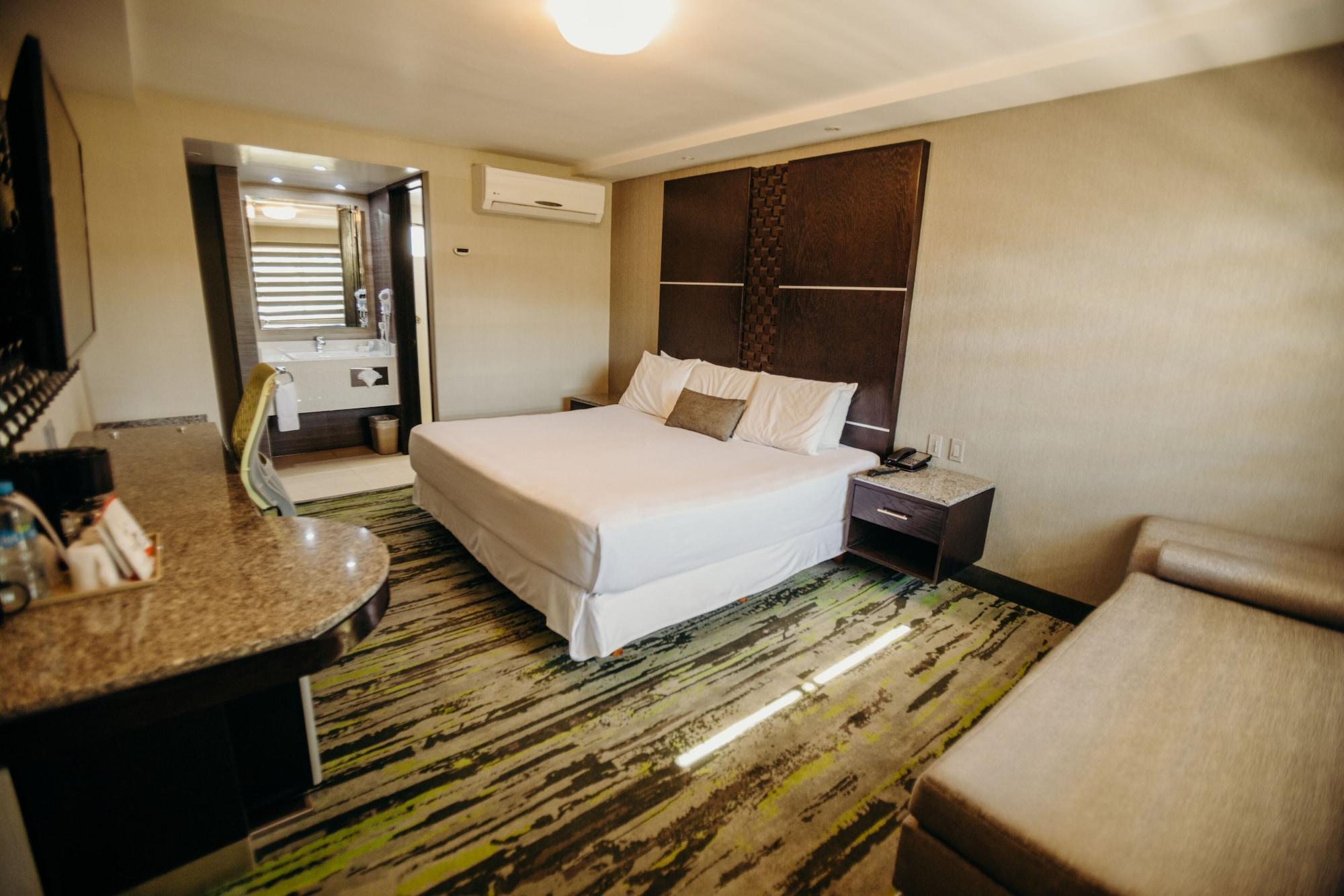 Hotel Calafia Mexicali Extérieur photo
