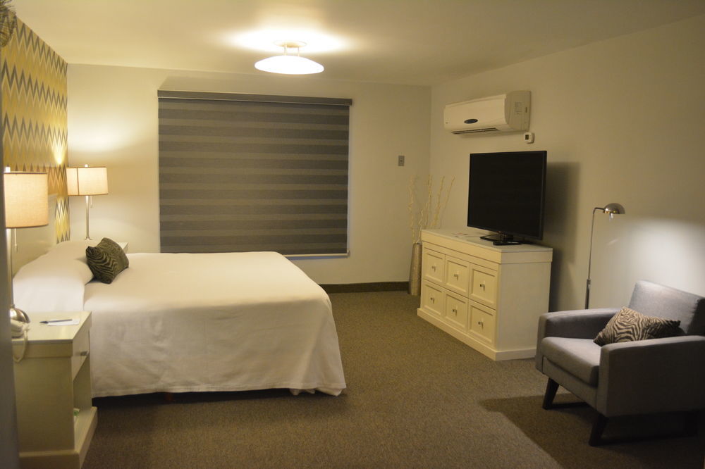 Hotel Calafia Mexicali Extérieur photo