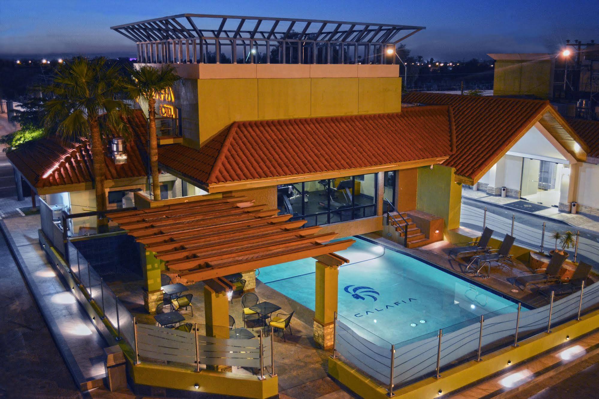 Hotel Calafia Mexicali Extérieur photo